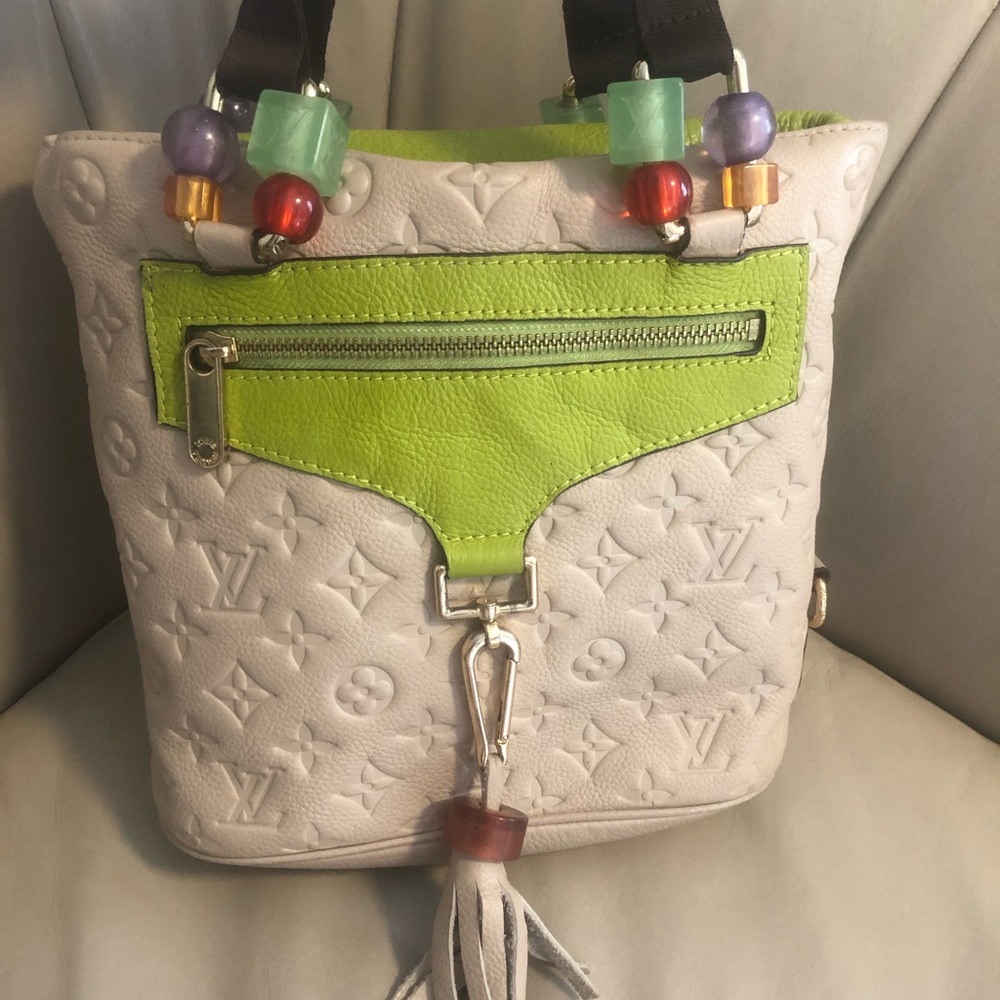 SaC LV cuir véritable très souple